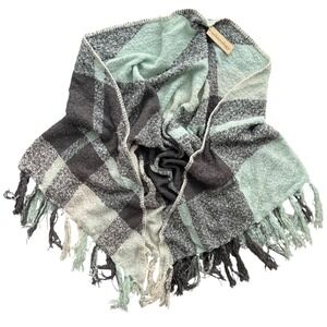 Urbanology Women's OS Mint Teal Gray Plaid Fringe, Fleece Poncho Wrap Shawl Cozy